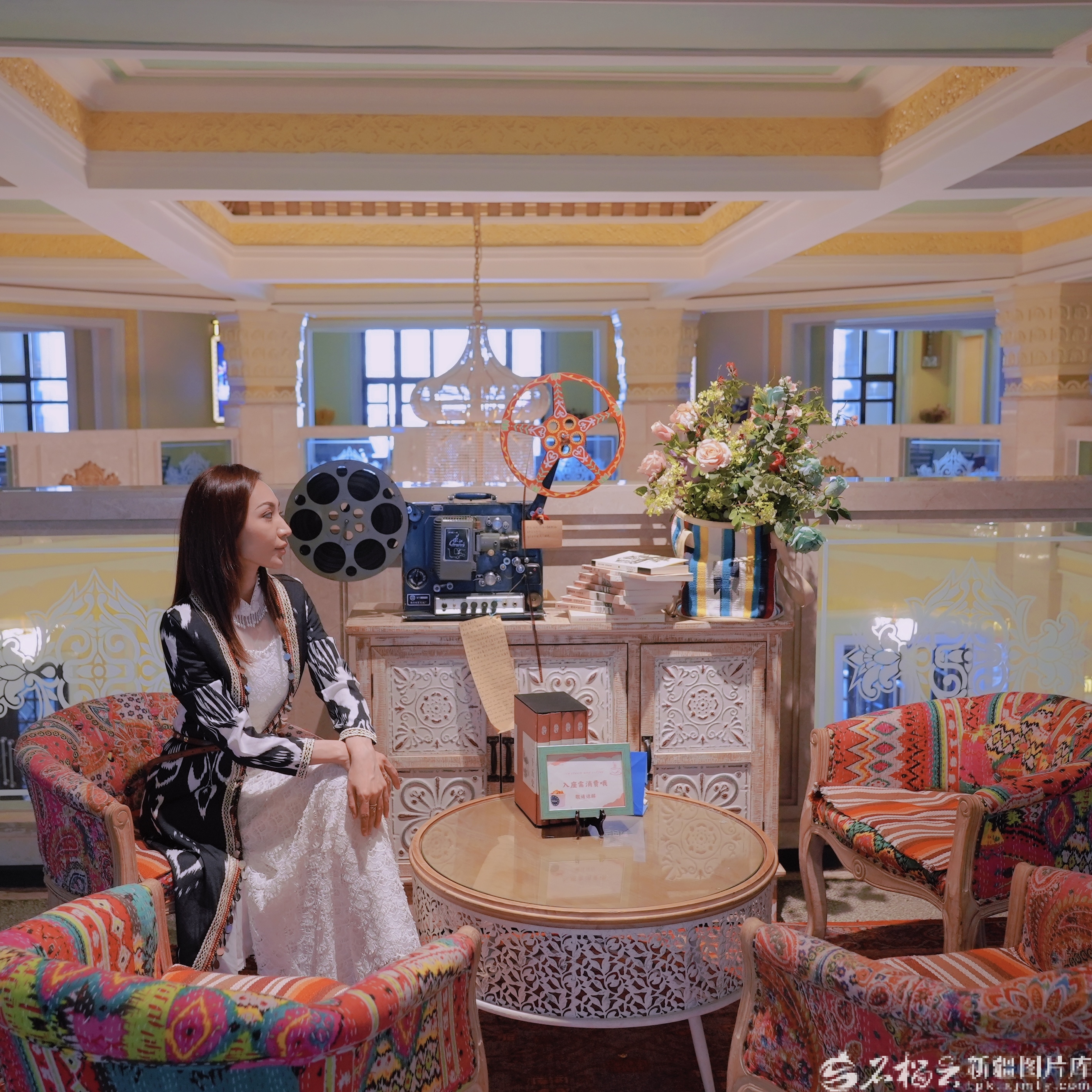 mmexport1765951200268